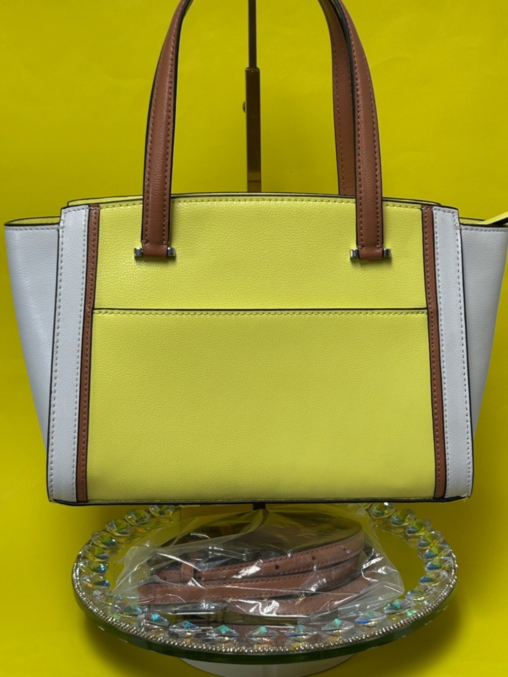 kate spade Yellow, White & Tan Leather Satchel w/Top Handles Approx. 12 x 19 x 4 - Picture 3 of 15